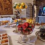 Отель Park Palace 4*