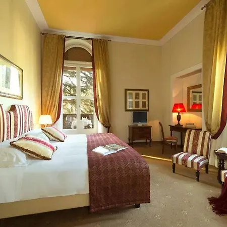 מלון Park Palace 4*