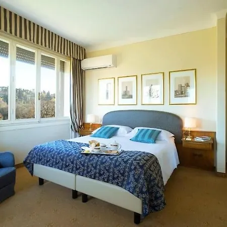 بارك بالاس 4*